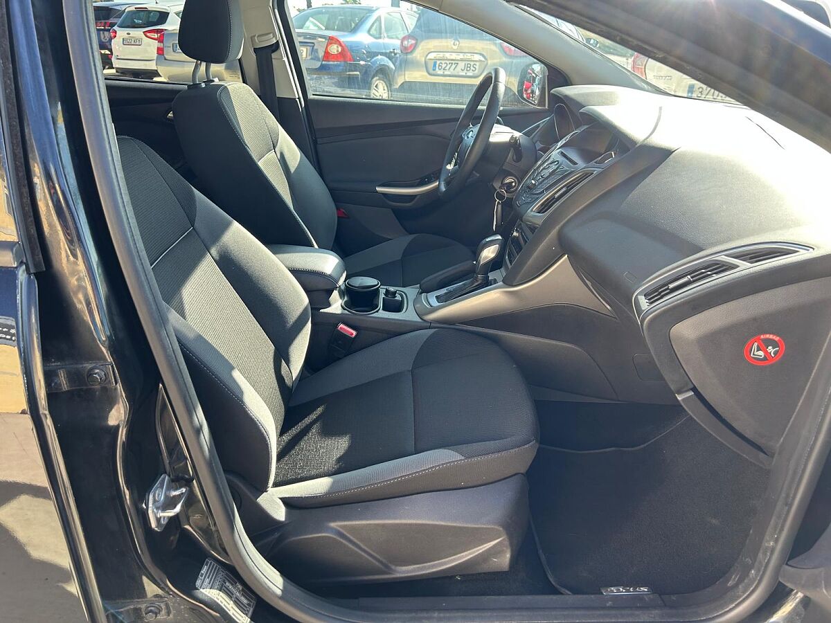 FORD FOCUS TREND 1.6 TI-VCT AUTO SPANISH LHD IN SPAIN 89000 MILES 1 OWNER 2014